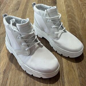 Dr Martens Unisex Limited Edition White Bonny Cammo Boots US 9 L